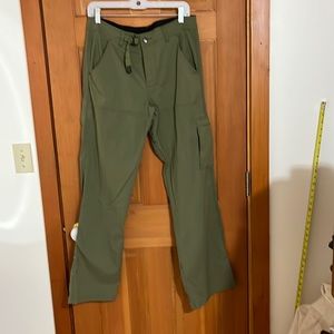 Prana hiking pants size Medium green.